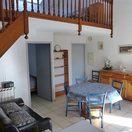 Le Bosquet Aux Ecureuils Avec Piscine En Copropriete *